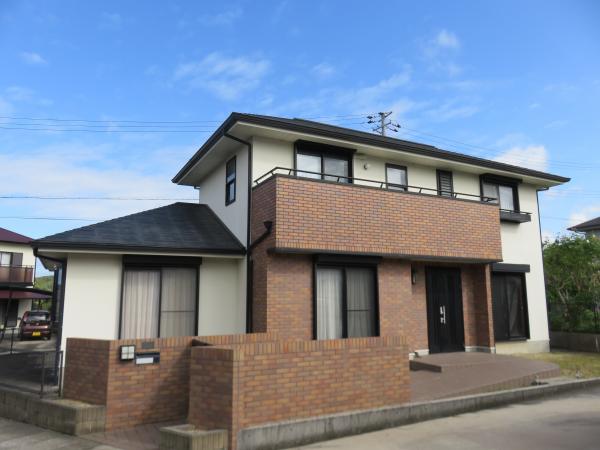 兵庫県洲本市K様邸 外壁屋根塗装完工しました。